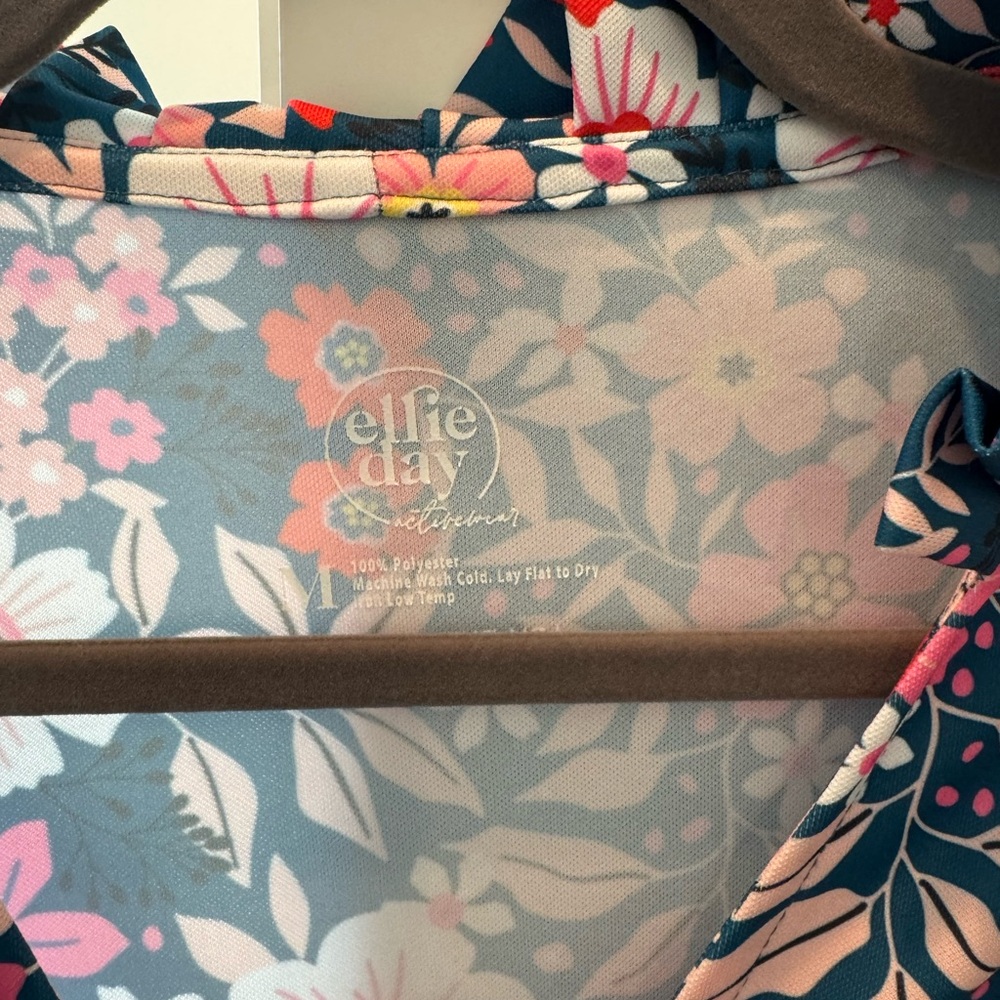 Ellie Day Golf Dresses - Picture 2 of 4
